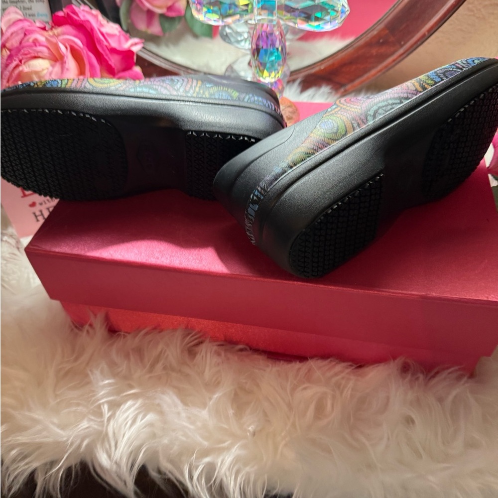 CROCS NWT Nerio Pro Graphic Multi-Color  Size 8 $4.00 Off + Discounted Shipping - Picture 14 of 17